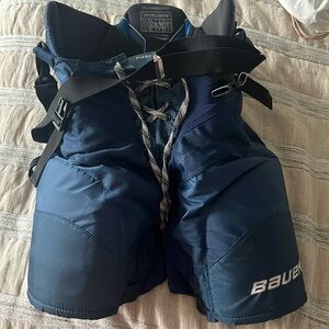 Kids hockey pants
